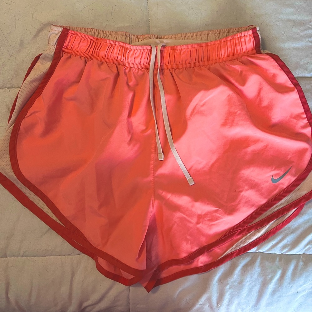 Nike Women’s Dry-fit Shorts Large